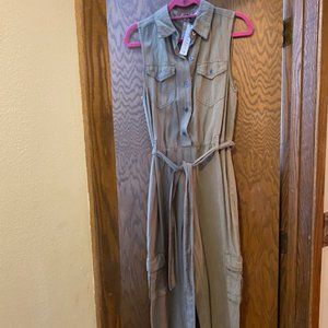 Alice and Olivia Joel Sleevless Cargo Utility Jumpsuit